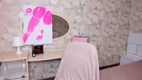 Snapshot of mishapallmer chatting on 24, 7, 2026 mishapallmer online show from 24, 7, 2026