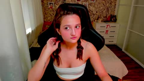 mishel_a_mur online show from 25, 5, 2026