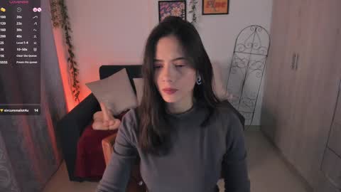 Snapshot of mishelkrave_ chatting on 9, 10, 2025 KRAVE online show from 9, 10, 2025