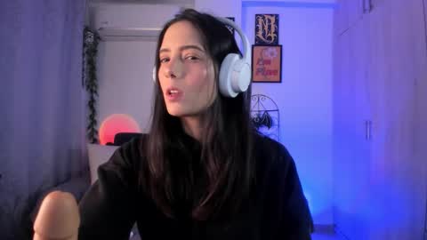 Snapshot of mishelkrave_ chatting on 9, 2, 2026 KRAVE online show from 9, 2, 2026