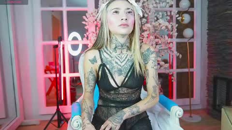 miss___angel online show from 14, 4, 2026