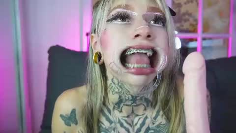 miss___angel online show from 28, 7, 2026