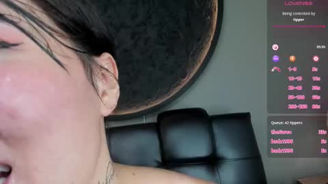 Charlotte online show from 12, 2, 2025