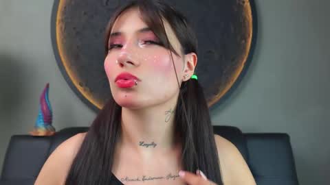 Charlotte online show from 18, 3, 2026