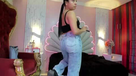 miss__star_ online show from 27, 4, 2026