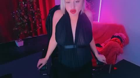 Snapshot of miss_alice_silver chatting on 6, 5, 2026 miss_alice_silver online show from 6, 5, 2026
