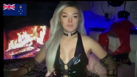 Call me  Miss Antonette  online show from 17, 7, 2026
