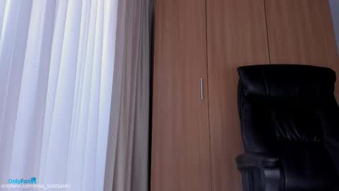 Ivy online show from 30, 10, 2025