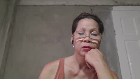 miss_capricorn online show from 13, 6, 2026