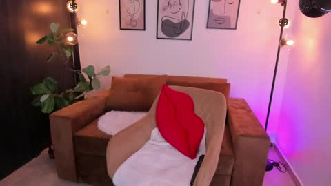 Charlize online show from 21, 4, 2026