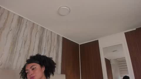 CANDELA CASTRO  online show from 19, 3, 2026