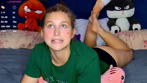 Snapshot of miss_emily_miller chatting on 28, 7, 2026 Emily online show from 28, 7, 2026