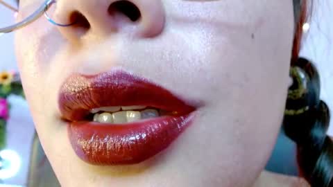 Miss Evoleth online show from 25, 2, 2025