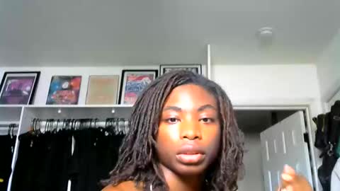 Miss Ivory online show from 19, 4, 2026