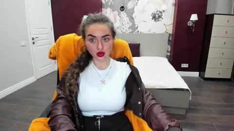 miss_kiten online show from 6, 1, 2026