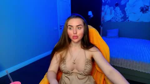 Snapshot of miss_kiten chatting on 3, 7, 2026 miss_kiten online show from 3, 7, 2026
