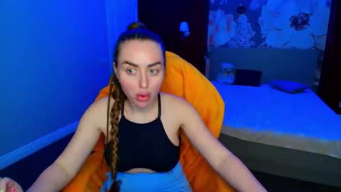 Snapshot of miss_kiten chatting on 15, 7, 2026 miss_kiten online show from 15, 7, 2026