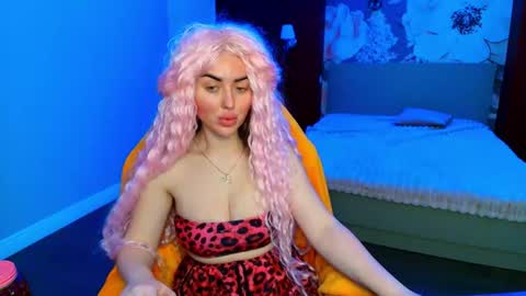 Snapshot of miss_kiten chatting on 26, 7, 2026 miss_kiten online show from 26, 7, 2026