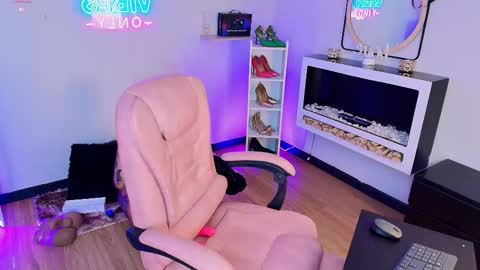 Miss koko online show from 11, 1, 2026