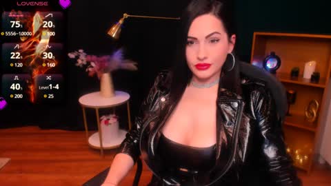 Miss LeiaHolt online show from 12, 12, 2024