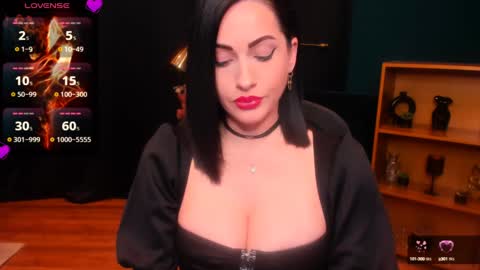 Miss LeiaHolt online show from 11, 1, 2025