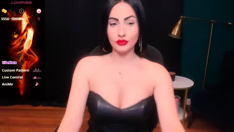 Miss LeiaHolt online show from 25, 2, 2025