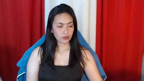 Snapshot of miss_lyve chatting on 25, 4, 2026 itsme lyve online show from 25, 4, 2026