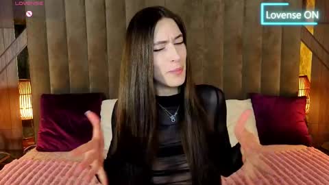 Snapshot of miss_martini chatting on 4, 5, 2026 online show from 4, 5, 2026