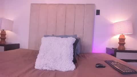 Snapshot of miss_milf_ chatting on 26, 6, 2026 miss_milf_ online show from 26, 6, 2026