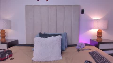 Snapshot of miss_milf_ chatting on 8, 7, 2026 miss_milf_ online show from 8, 7, 2026