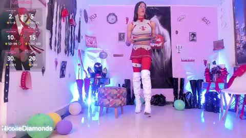 Miss Nicole online show from 17, 10, 2025