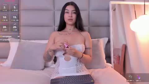 Snapshot of miss_ross_ chatting on 23, 6, 2026 onlyfanskataleyaross online show from 23, 6, 2026