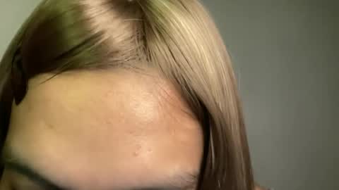 Snapshot of miss_sapharinaxxx chatting on 27, 7, 2026 Miss SAPHA online show from 27, 7, 2026