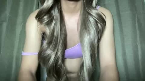 Snapshot of miss_sapharinaxxx chatting on 28, 7, 2026 Miss SAPHA online show from 28, 7, 2026