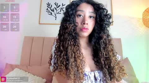 Amy Olivera online show from 8, 2, 2025