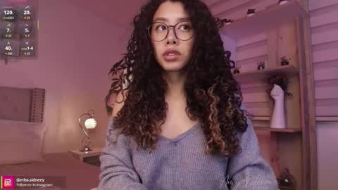 Amy Olivera online show from 21, 10, 2025