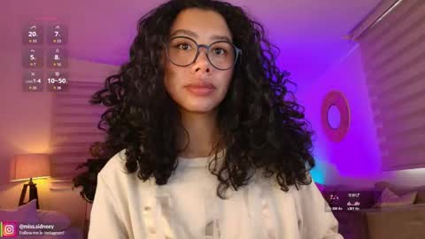 Amy Olivera online show from 12, 5, 2026