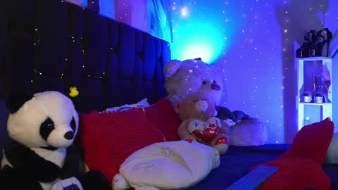 Sophie Cardenas ..... independent model online show from 4, 1, 2025