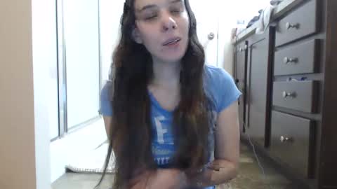 Bella online show from 8, 12, 2024