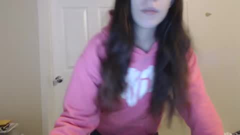 Bella online show from 12, 3, 2025