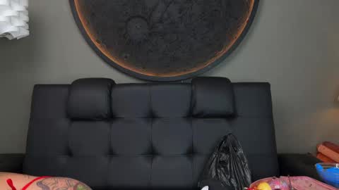 Vaiolette online show from 2, 10, 2025