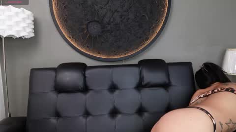 Vaiolette online show from 21, 4, 2026