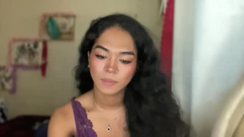 miss_veron_xoxo online show from 19, 12, 2025