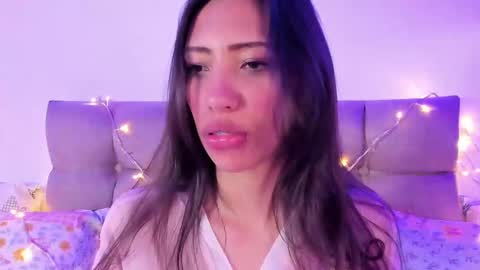 Miss Veronica online show from 4, 2, 2025