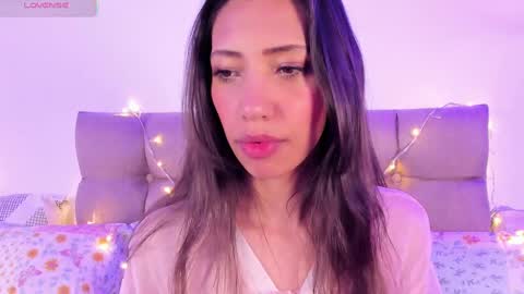 Miss Veronica online show from 4, 2, 2025