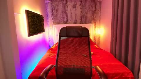 Snapshot of missadelex chatting on 15, 10, 2025 Eva online show from 15, 10, 2025