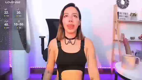 Snapshot of missaisha1 chatting on 24, 9, 2025 Aisha birtthday show 15 noviembre online show from 24, 9, 2025