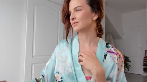 Snapshot of missalexthorn chatting on 6, 3, 2026 Alexandra Thorn online show from 6, 3, 2026