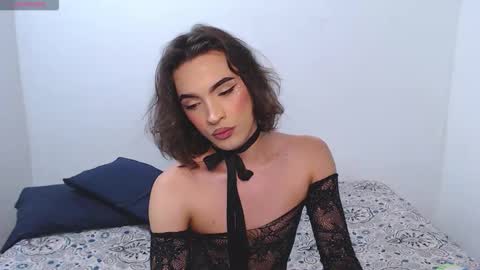 Mis Ari online show from 4, 3, 2026