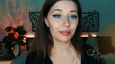 Snapshot of missbeverlymills chatting on 17, 1, 2025 The divine Beverly online show from 17, 1, 2025